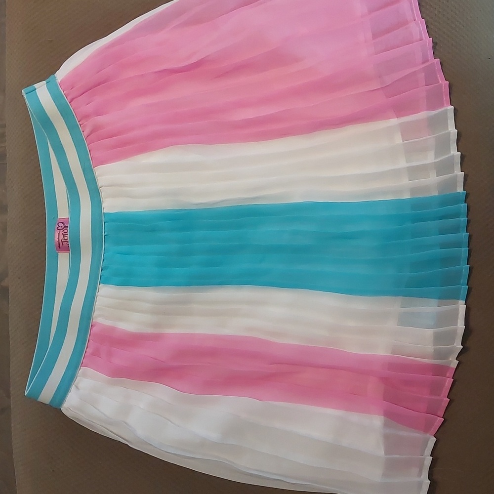 Girls Nickelodeon striped skirt with attached shorts size xl